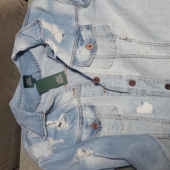 NEW Distressed Jean Jacket - Picture 3 of 4